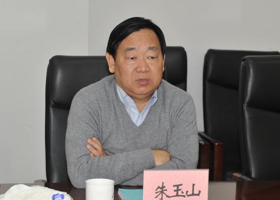 图三：省教育厅党组成员、省招办主任朱玉山参加座谈会.JPG