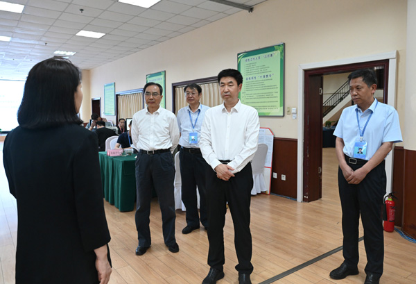 副省长宋争辉调研指导高招录取准备工作3.jpg